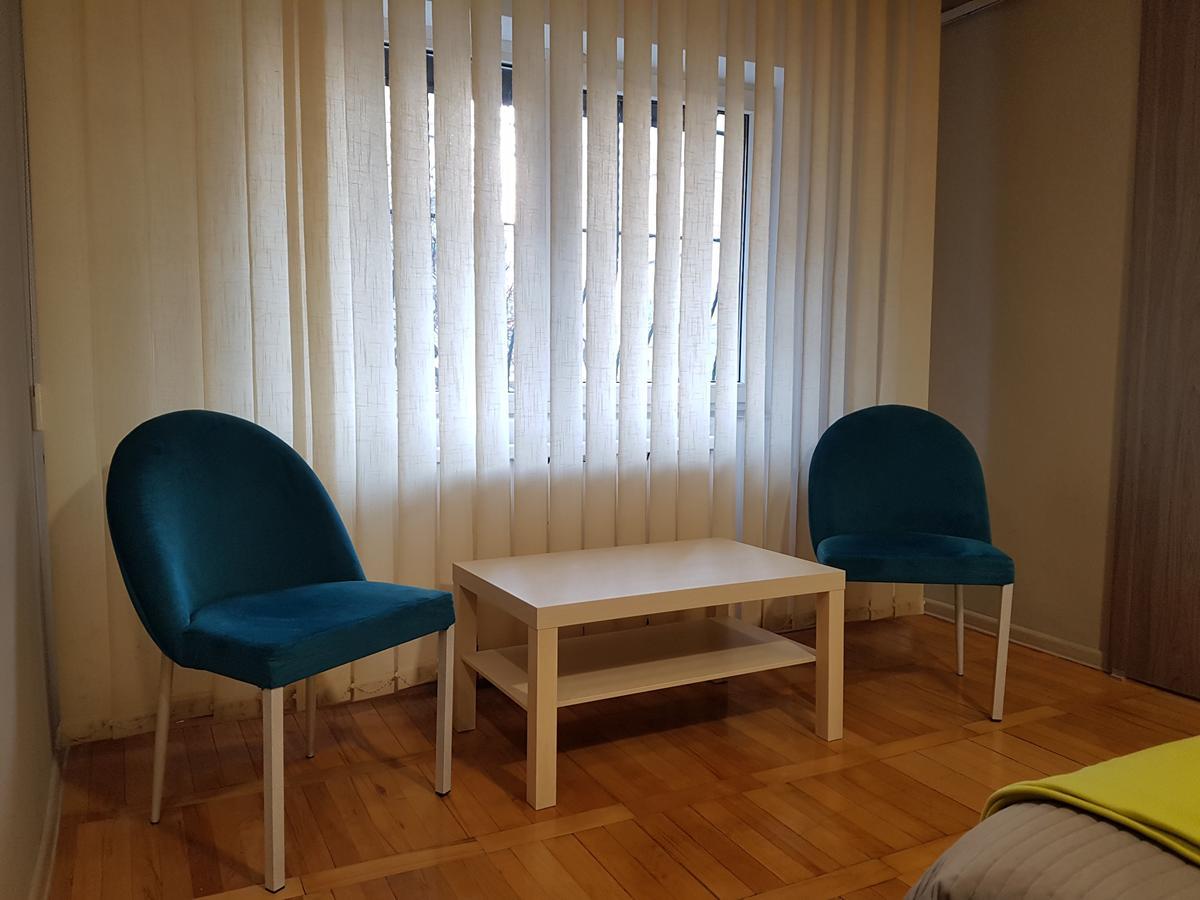 Woodstone Apartment Плоешти Экстерьер фото